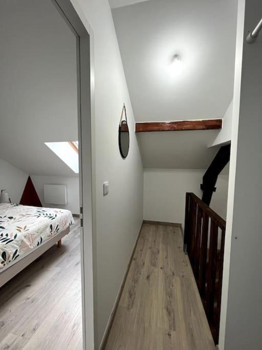 Le Duplex Tout Confort Bressuire Buitenkant foto